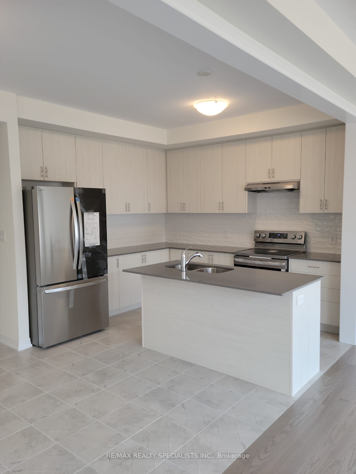 Additional image 3 of 7-15 Blacklock Street, Cambridge, ON, N1S 0E6