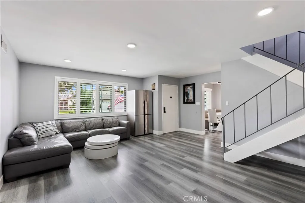 Additional image 31 of 2215 E Avalon Ave, Santa Ana, CA 92705