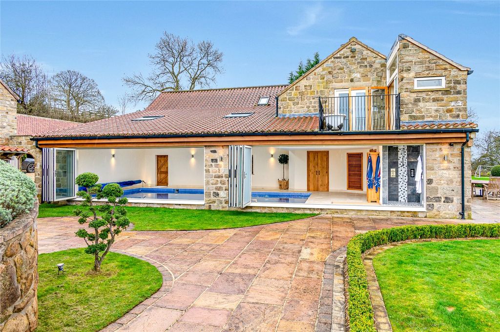 Additional image 3 of 5 bed detached house for saleOsgoodby, Osgoodby, Thirsk, North Yorkshire YO7