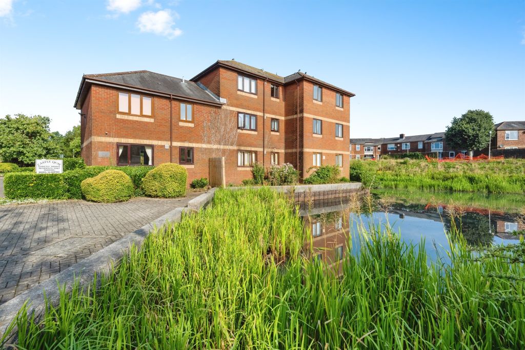 1 bed flat for saleCastle Quay, Neath SA11