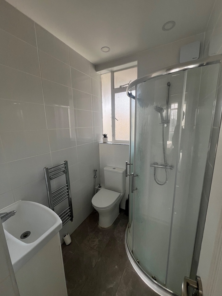 Additional image 6 of 3 Bed Flat, Exeter House, W2, W2 6EL