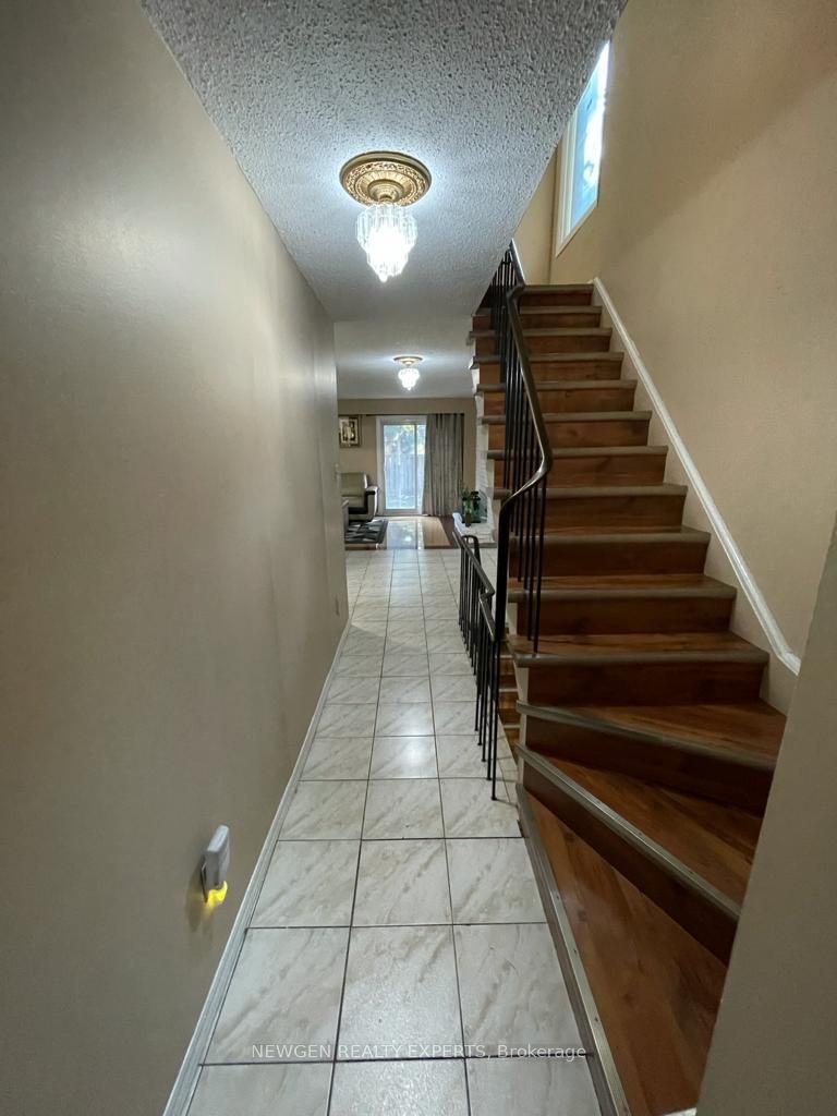 Additional image 3 of 16-2058 Martin Grove Road, Toronto, ON, M9V 4B6