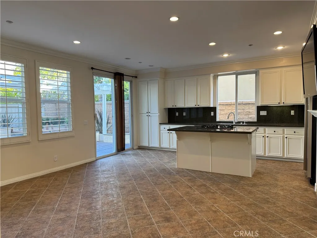 Additional image 5 of 16826 Pembrook Ln, Huntington Beach, CA 92649