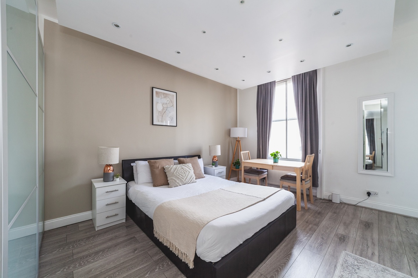 Studio Flat, Gloucester Terrace, W2, N1 7GU