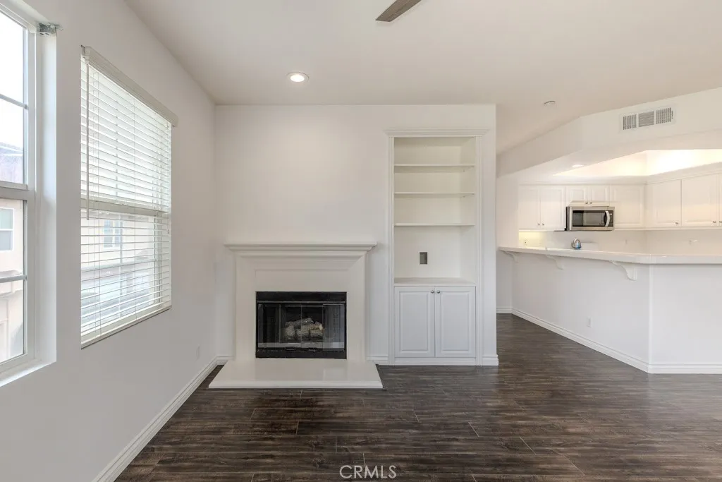 Additional image 43 of 87 Reunion, Irvine, CA 92603