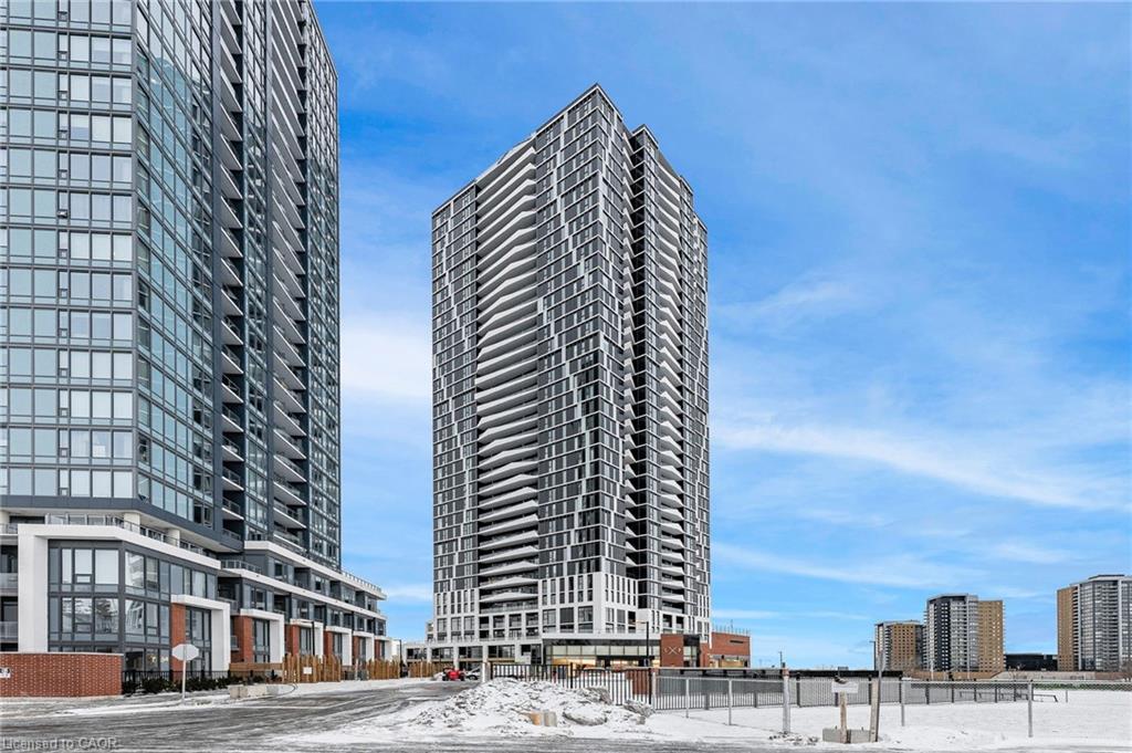 2401-25 Wellington Street S, Kitchener, ON, N2G 0G5