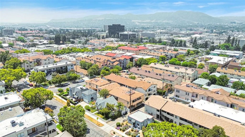 Additional image 40 of 569 E Cypress Avenue, Burbank, CA 91501