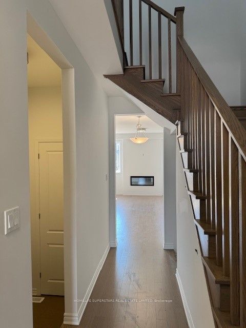 Additional image 2 of 3208 Meadowridge Drive, Oakville, ON, L6H 8B4