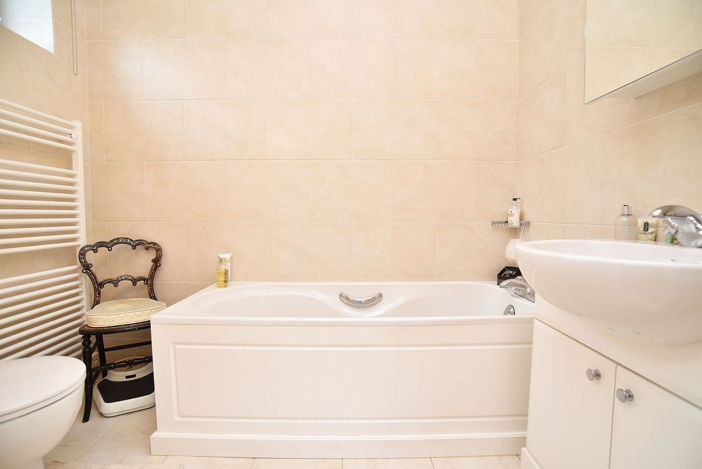 Additional image 12 of 3 bed flat for saleBeech Grove, Harrogate HG2