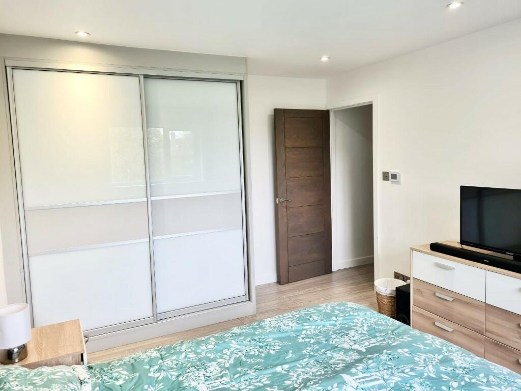 Additional image 12 of Hall Place Close, St. Albans, Hertfordshire, AL1 3SD