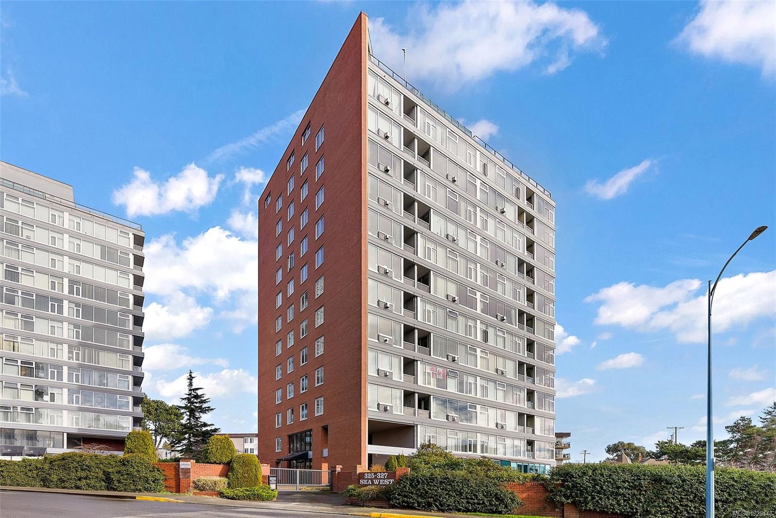 Additional image 2 of 104-325 Maitland Street, Victoria, BC, V9A 7E9