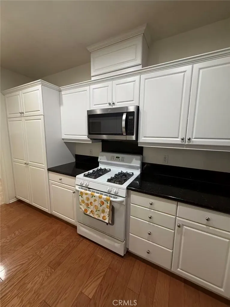 Additional image 78 of 24394 Cavalini Pl, Valencia, CA 91355