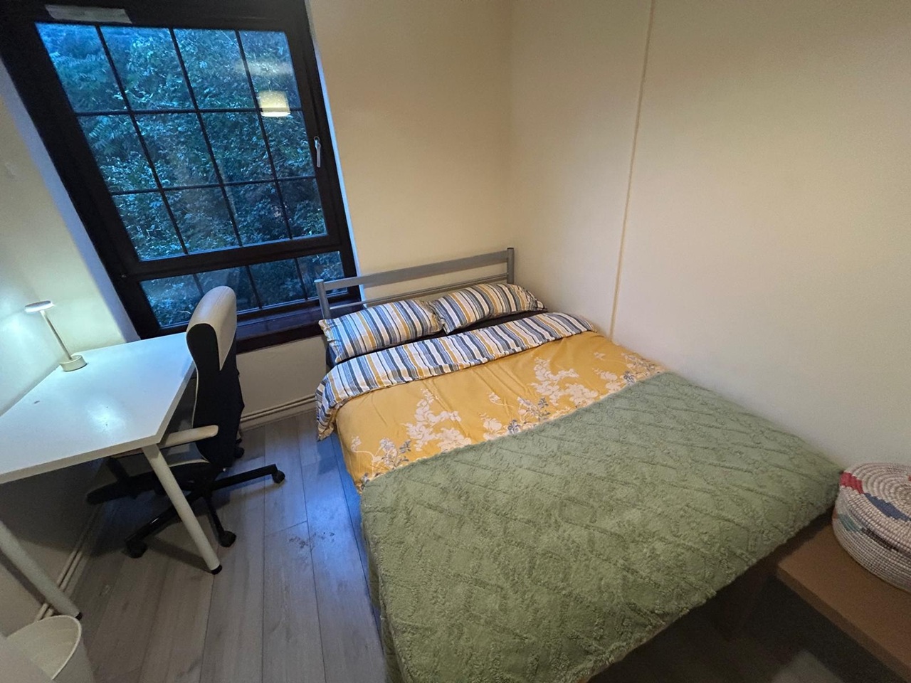 Room in a Shared Flat, Rhodes House, N1, N1 7NL