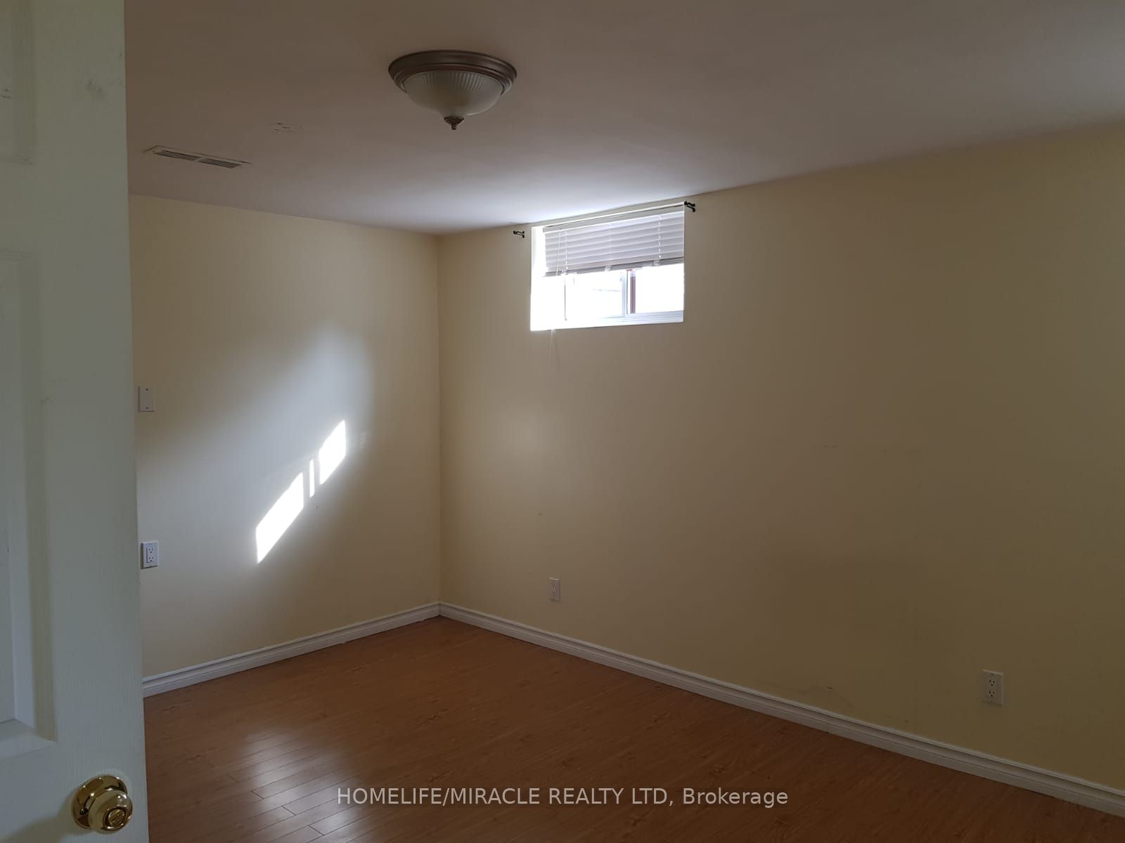 Additional image 5 of 1502 Banwell Road, Mississauga, ON, L5J 3X7