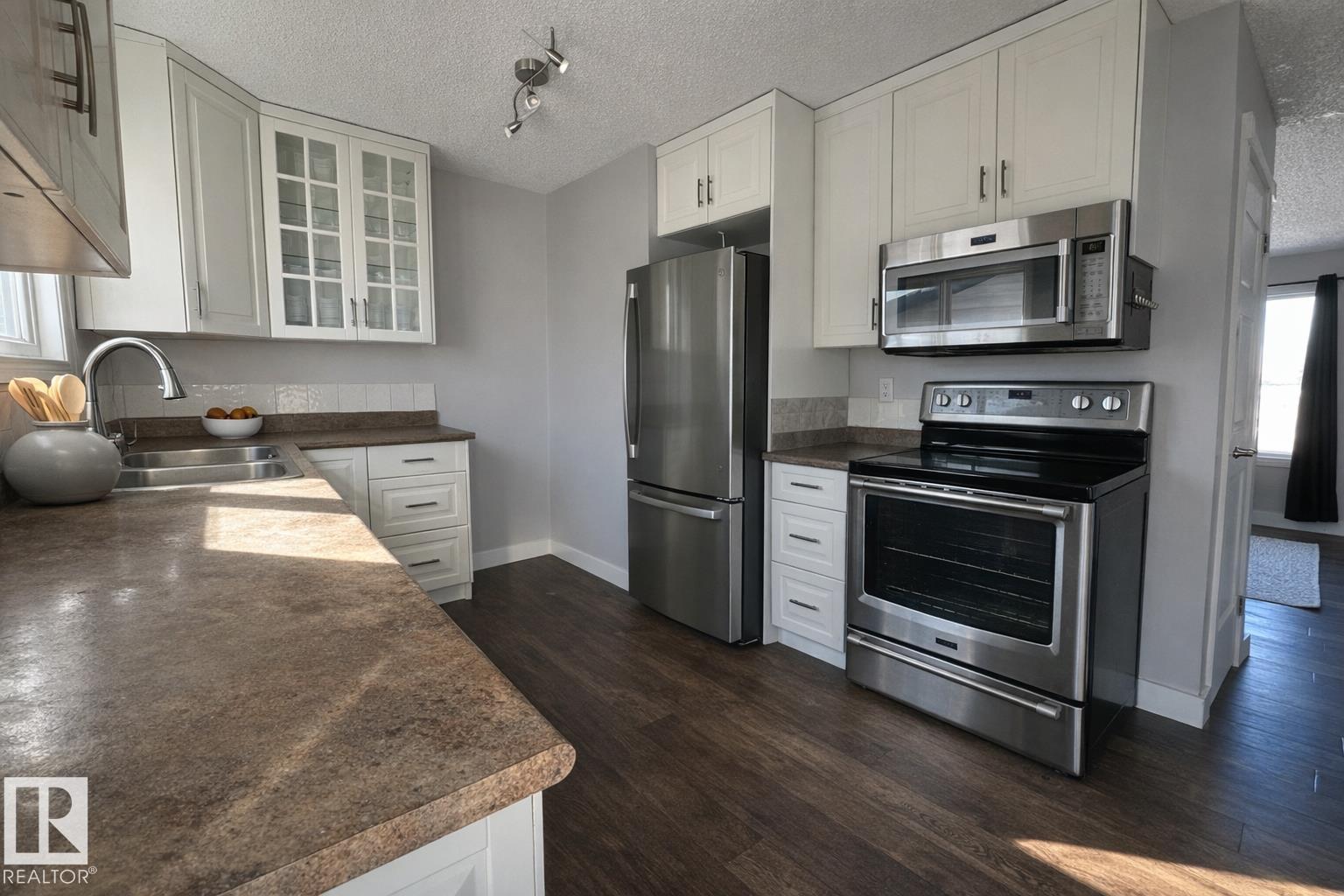 Additional image 6 of 2111 146 Avenue NW, Edmonton, AB, T5Y1T6