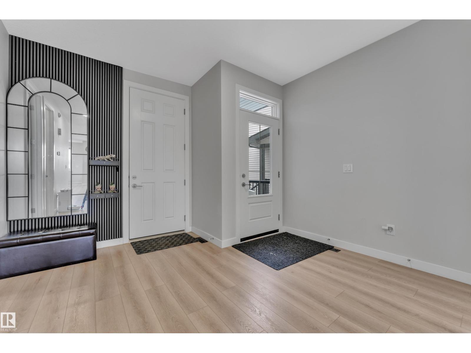 Additional image 4 of 3003 4 Street NW, Edmonton, AB, T6T2V6