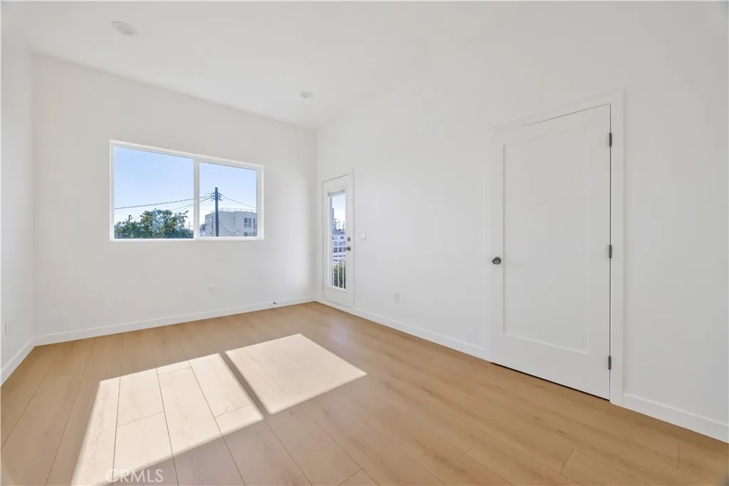 Additional image 30 of 10905 Dalerose Ave Unit B, Inglewood, CA 90304