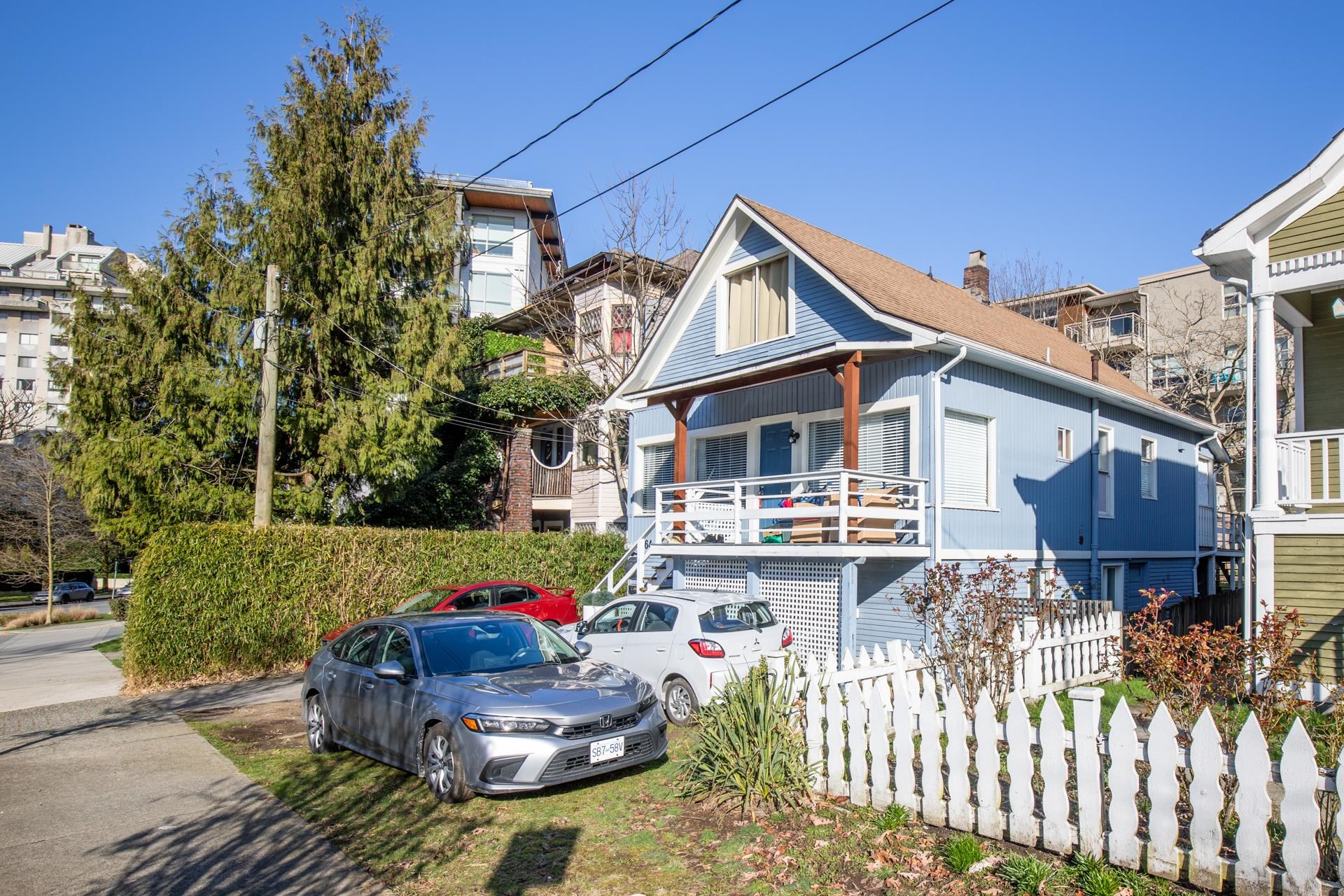 Additional image 2 of 164 10th Street E, North Vancouver, BC, V7L 2C8
