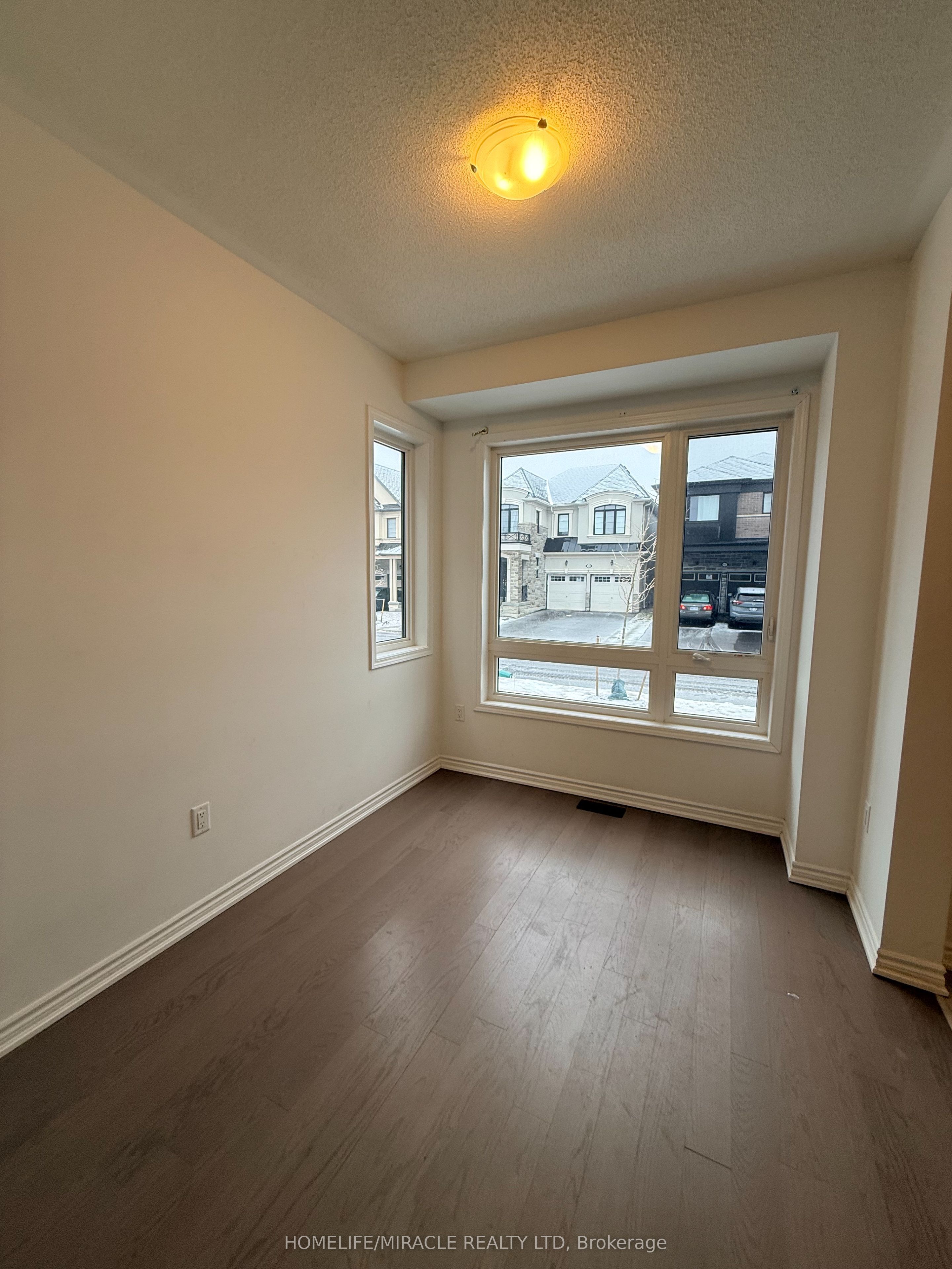 Additional image 6 of 1421 Swallowtail Lane, Pickering, ON, L1X 0N8