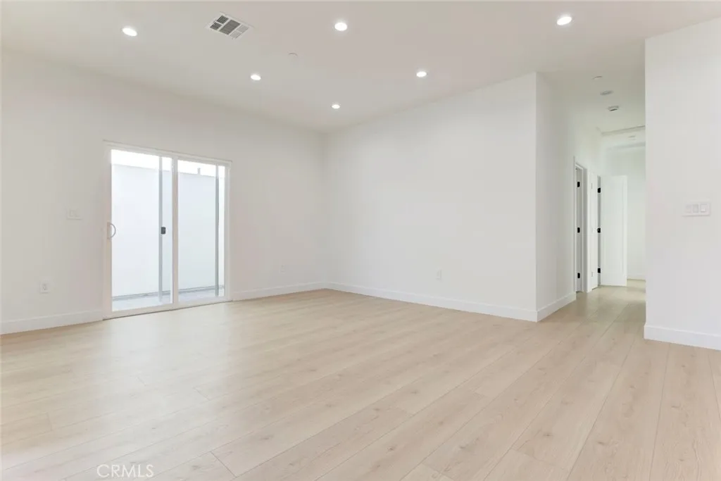 Additional image 36 of 2242 N Keystone, Burbank, CA 91504