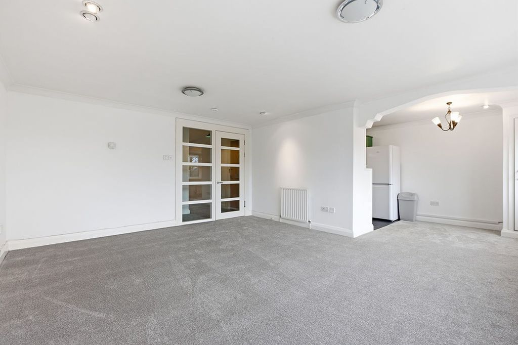 Additional image 5 of 2 bed flat for sale3/2 480 Shieldhall Road, Glasgow G51