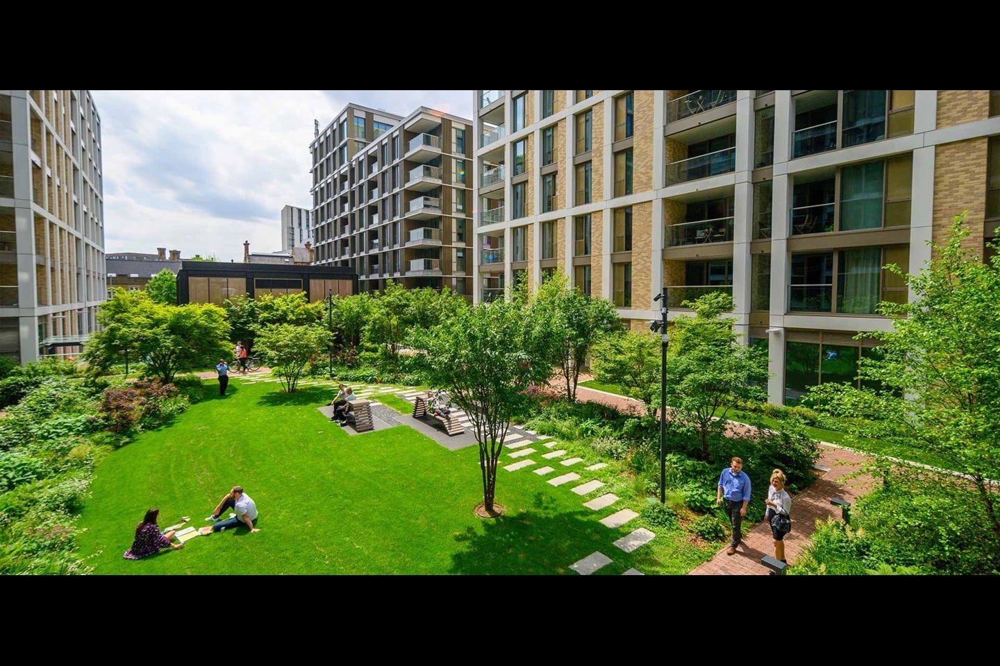 Additional image 3 of 2 Bed Flat, Palmer Road, SW11, N1 7GU