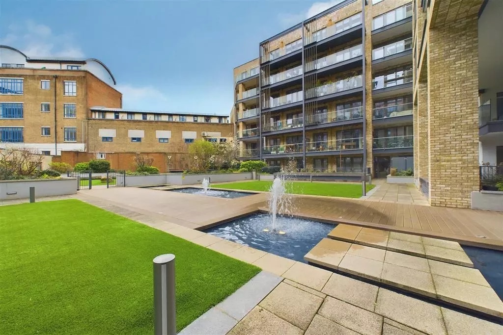 Additional image 6 of 1 Bed Flat, The Grange, SE1, N1 7GU