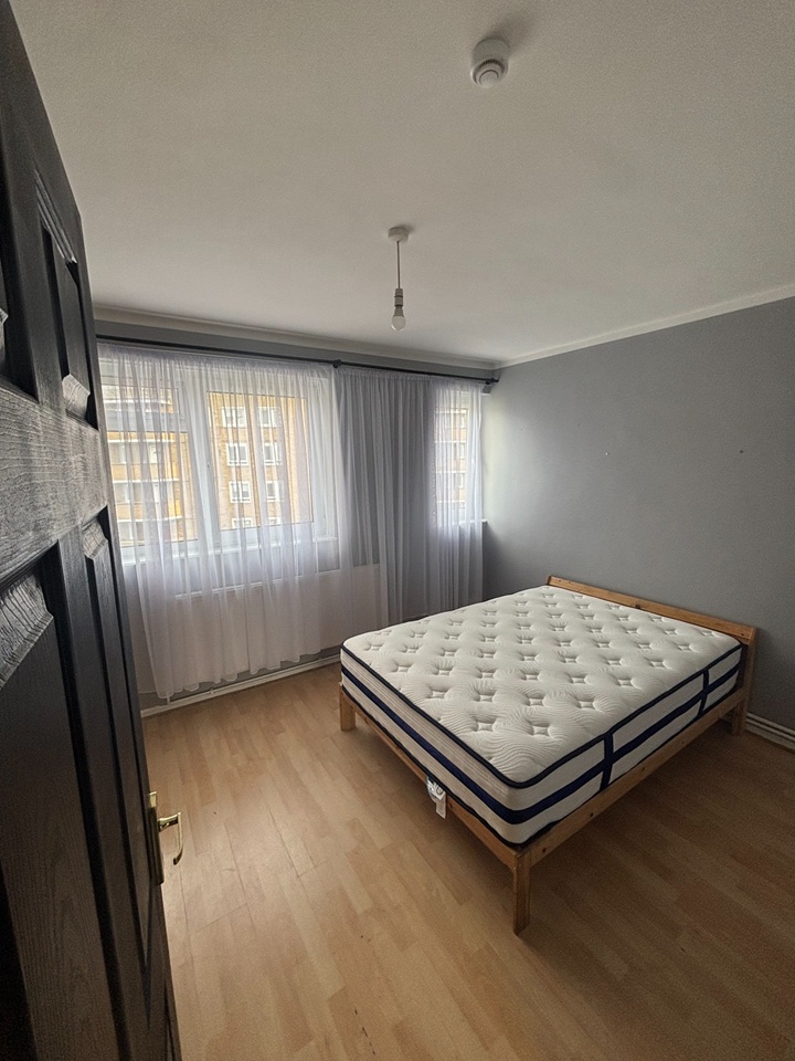 Additional image 12 of 2 Bed Flat, Waltham House, SW9, N1 7GU