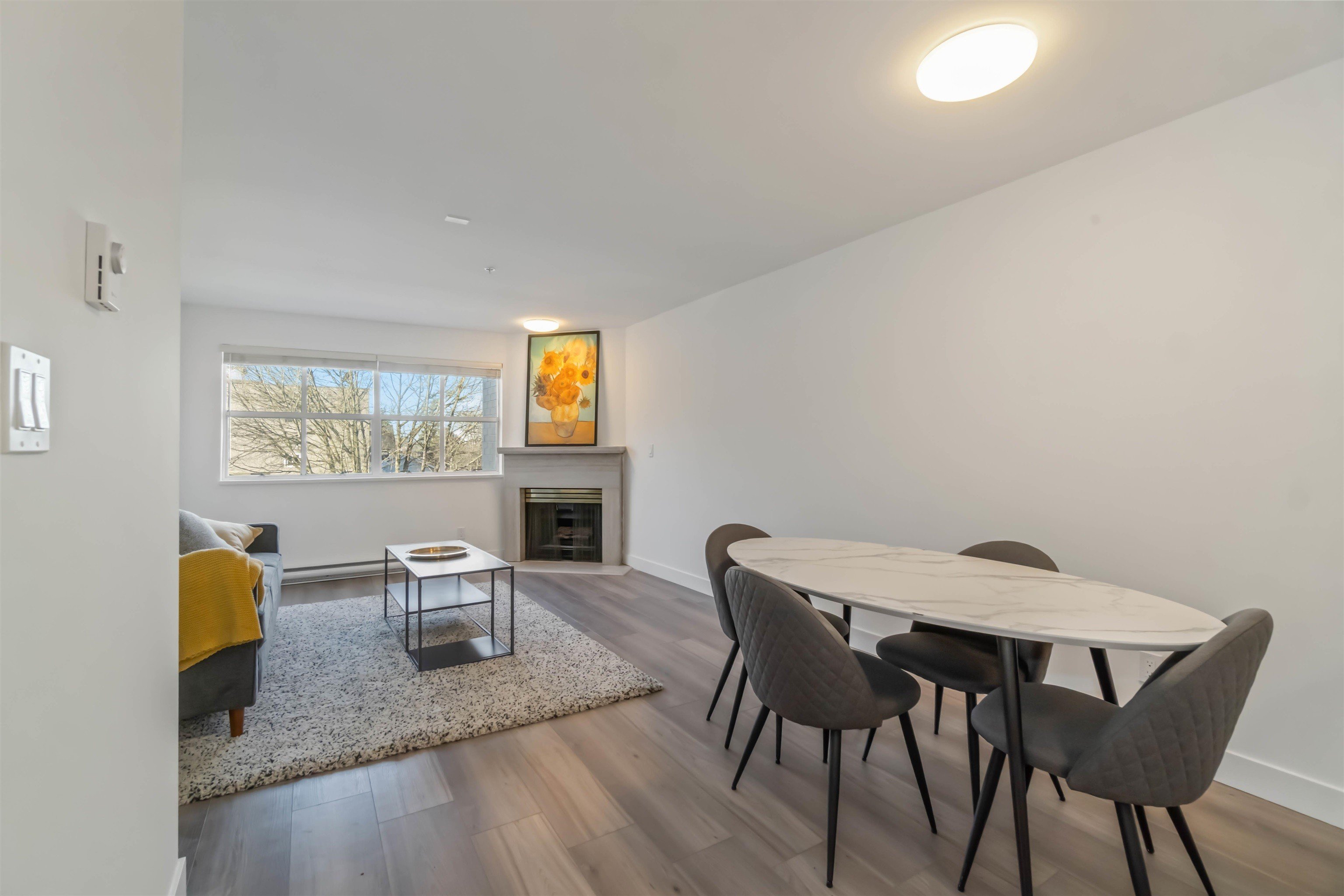 2928 Commercial Drive