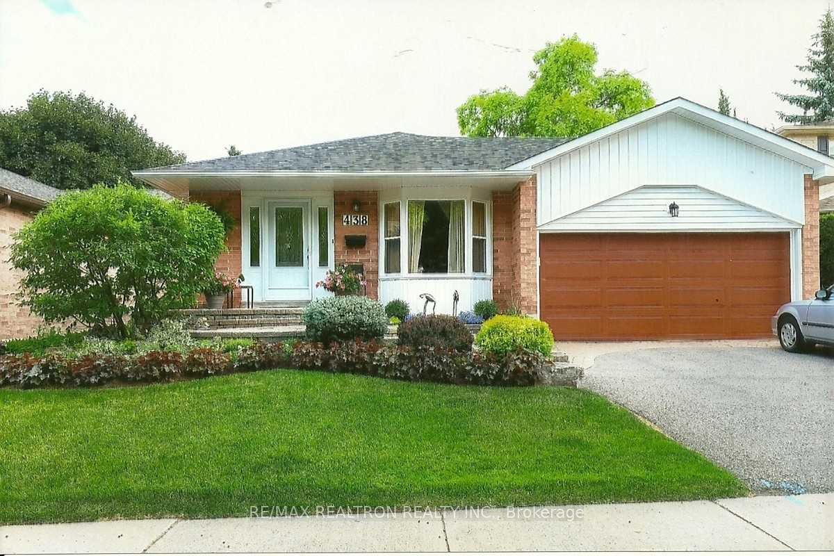 Lower L-438 Bristol Road, Newmarket, ON, L3Y 6T3