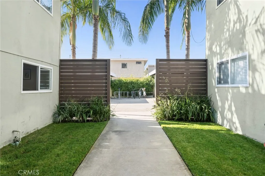 Additional image 40 of 271 16th Pl Unit D, Costa Mesa, CA 92627