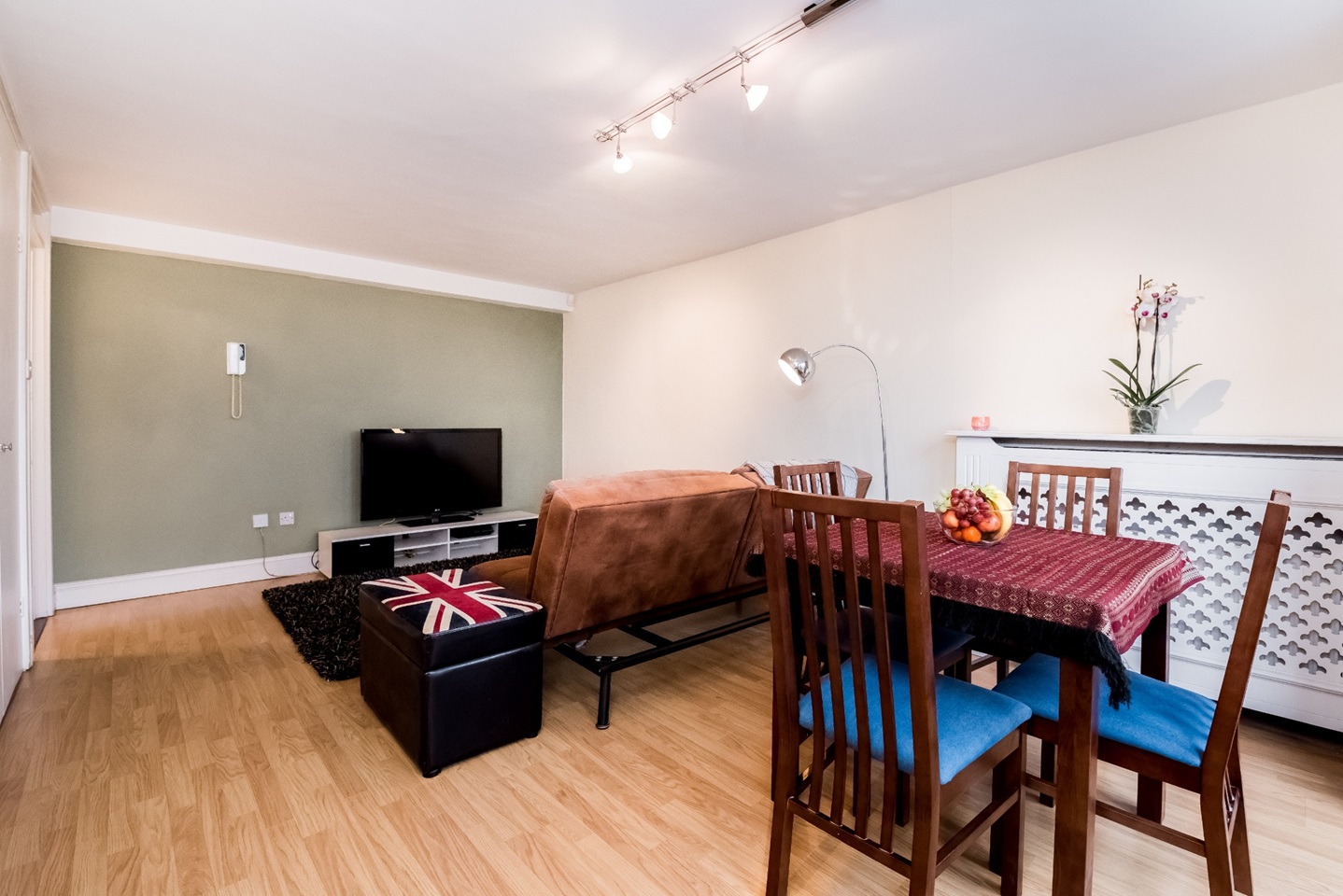 1 Bed Flat, George Eliot House, SW1V, N1 7GU
