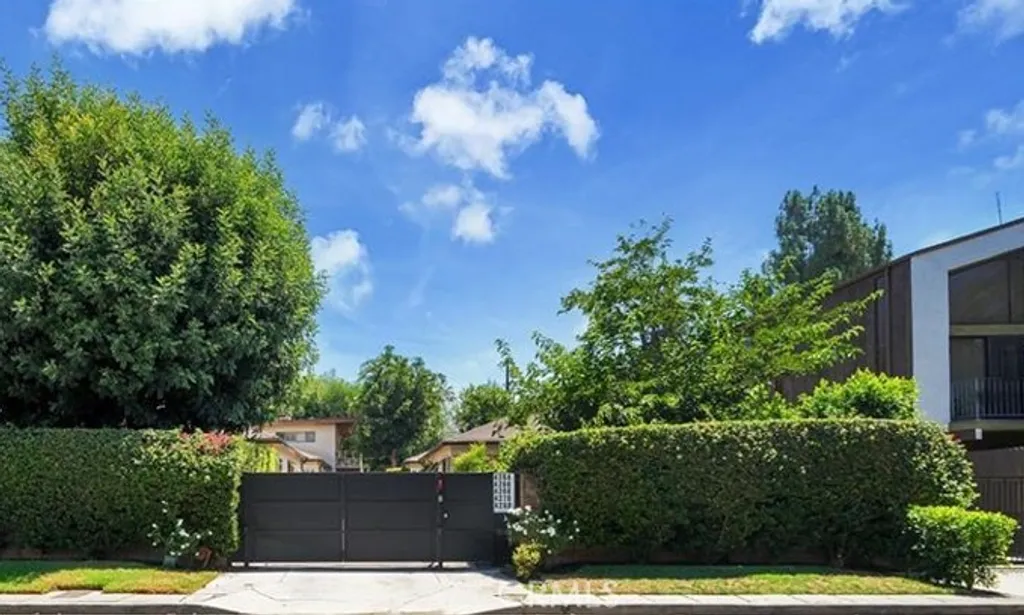 Additional image 2 of 4266 Troost, Studio City, CA 91604