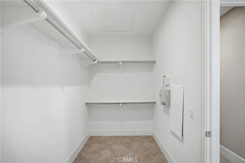 Additional image 88 of 100 Viano, Irvine, CA 92602