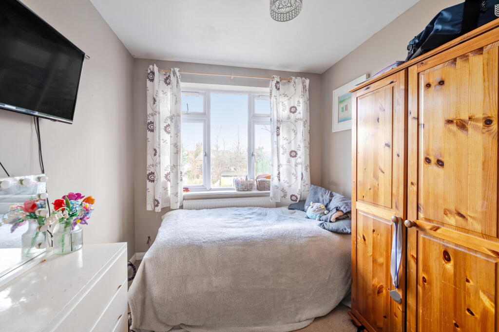 Additional image 16 of Cross Way, Harpenden, AL5