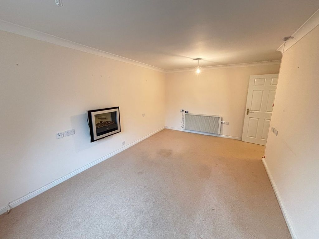 Additional image 3 of 1 bed flat for saleHeol Gouesnou, Brecon LD3