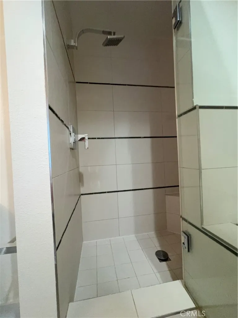 Additional image 34 of 600 S Ridgeley Dr, Los Angeles, CA 90036