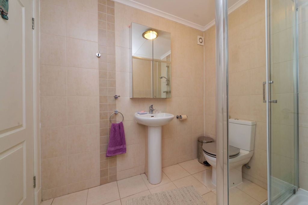 Additional image 23 of 6 bed semi-detached house for saleCoathill Steadings Stirling Road, Cumbernauld, Glasgow G67