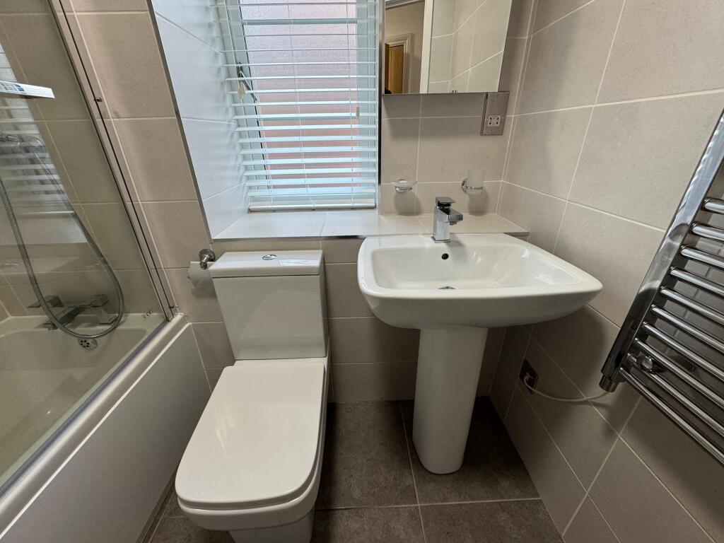 Additional image 16 of Mint Drive, Hockley, B18