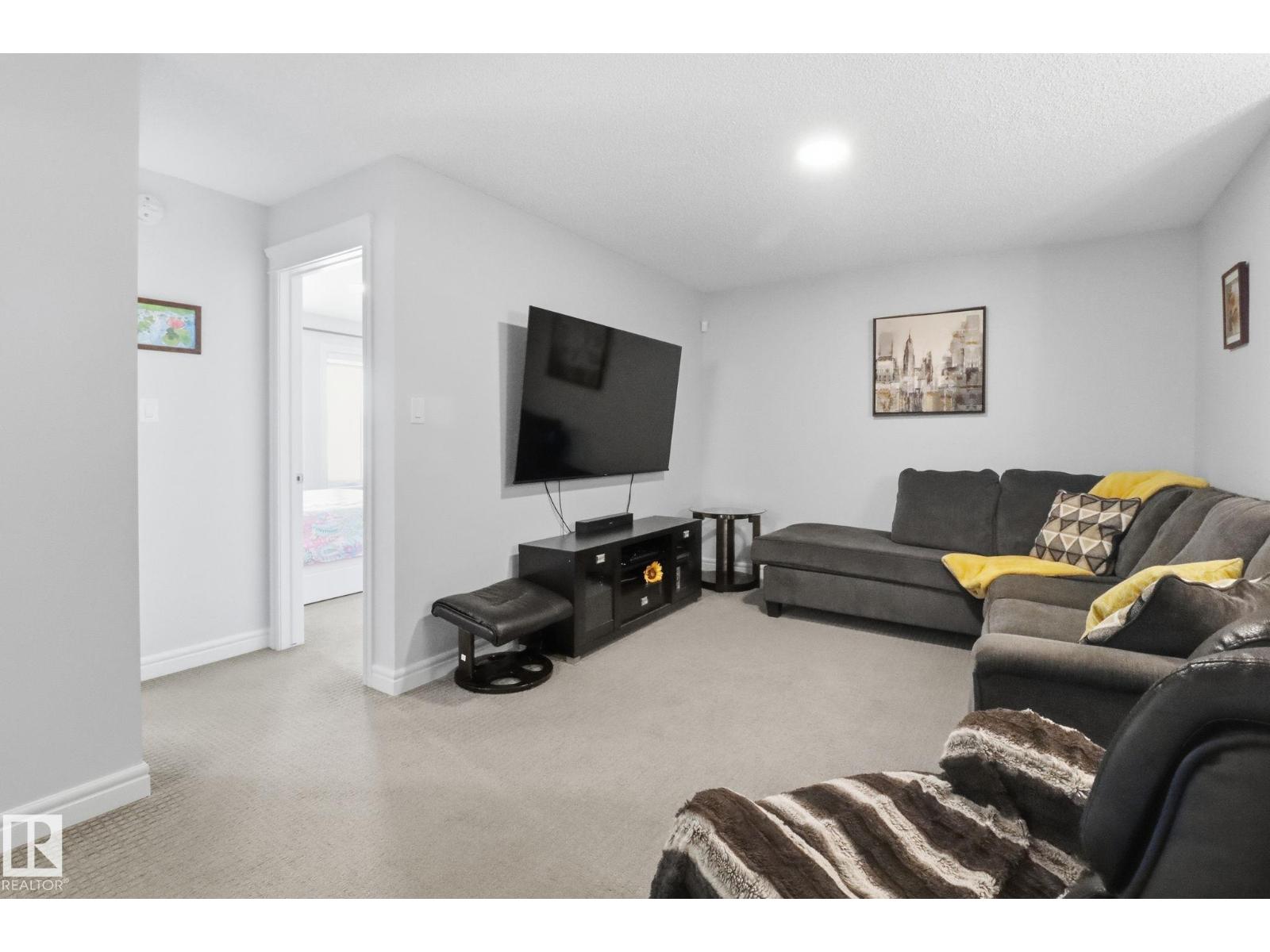 Additional image 5 of 812 176 Street SW, Edmonton, AB, T6W2X3