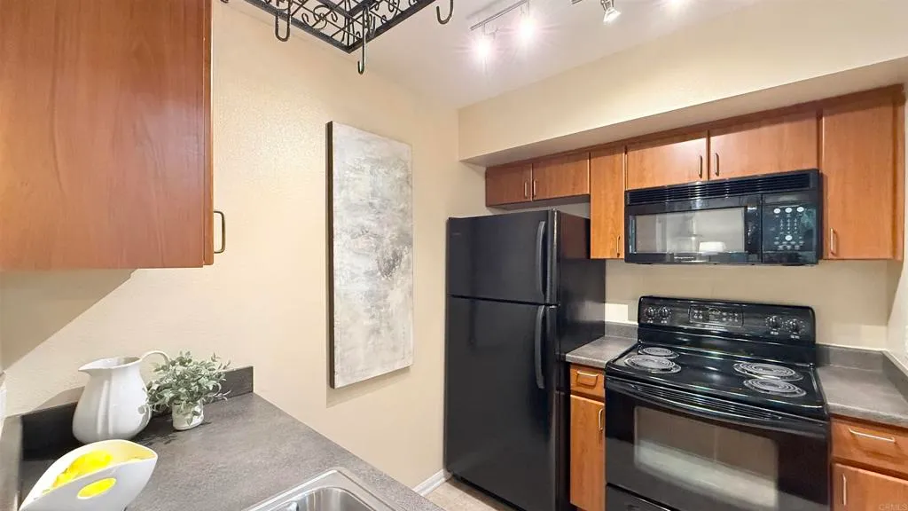 Additional image 42 of 1435 India St Unit 409, San Diego, CA 92101
