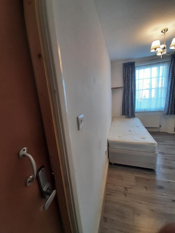 Additional image 2 of Room in a Shared House, Pimlico/Victoria, SW1V, N1 7GU