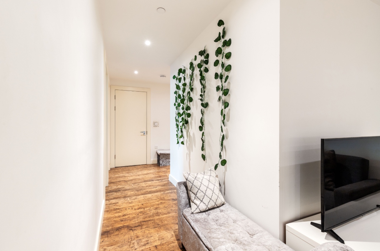 Additional image 9 of 3 Bed Flat, Valetta House, SW11, N1 7GU
