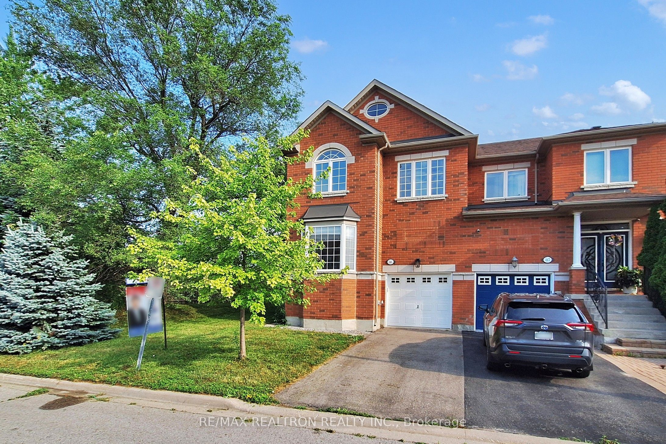 Additional image 2 of 86-8 Townwood Drive, Richmond Hill, ON, L4E 4Y3