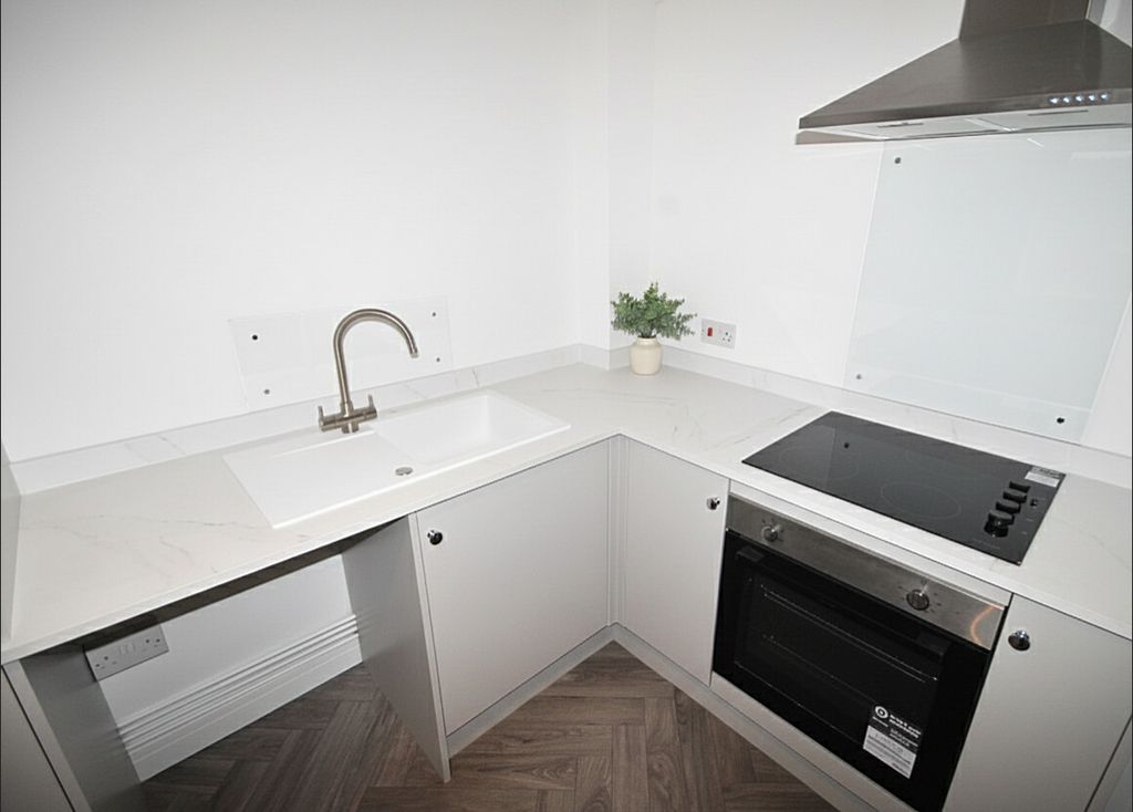 Additional image 6 of 2 bed flat for saleCilfynydd Road, Pontypridd CF37