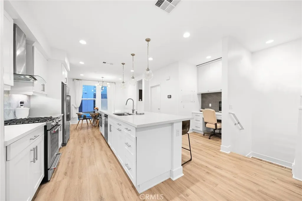 Additional image 11 of 657 Wedge, Costa Mesa, CA 92627