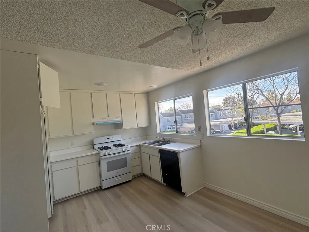 Additional image 38 of 167 Briarwood, Irvine, CA 92604