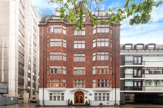 Additional image 3 of 1 Bed Flat, Queen Court, WC1N, N1 7GU