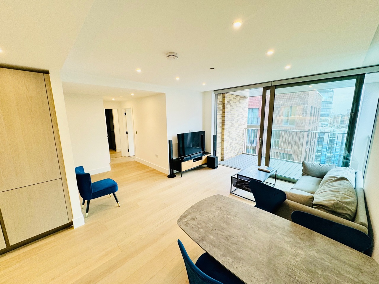 Additional image 6 of 2 Bed Flat, Salisbury House, SW11, N1 7GU