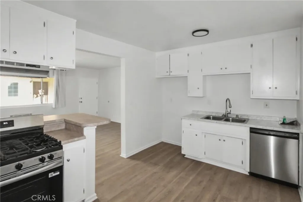 Additional image 9 of 1010 E 32nd St Unit A, Signal Hill, CA 90755